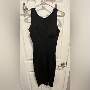Chic Black Dress Shapewear with Padding